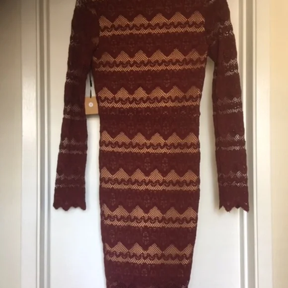 NWT NIGHTCAP SIERRA LACE V NECK Long Sleeve Dress Garnet Sz 1 - Picture 10 of 12